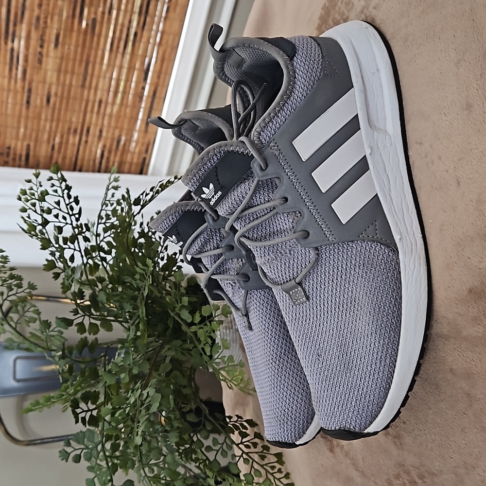 Adidas XPLR mens size 8